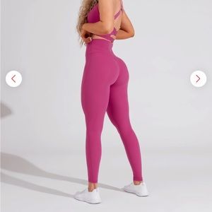 BuffBunny Legacy Legging Sugar Plum Size L